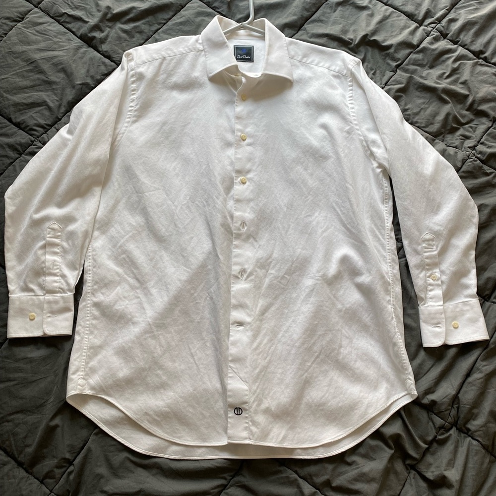 White dress shirt